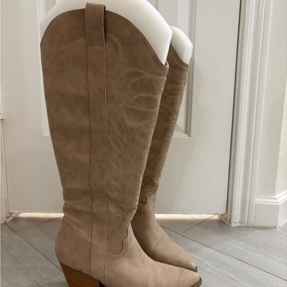 Qupid Tan Knee-High Women's Boots